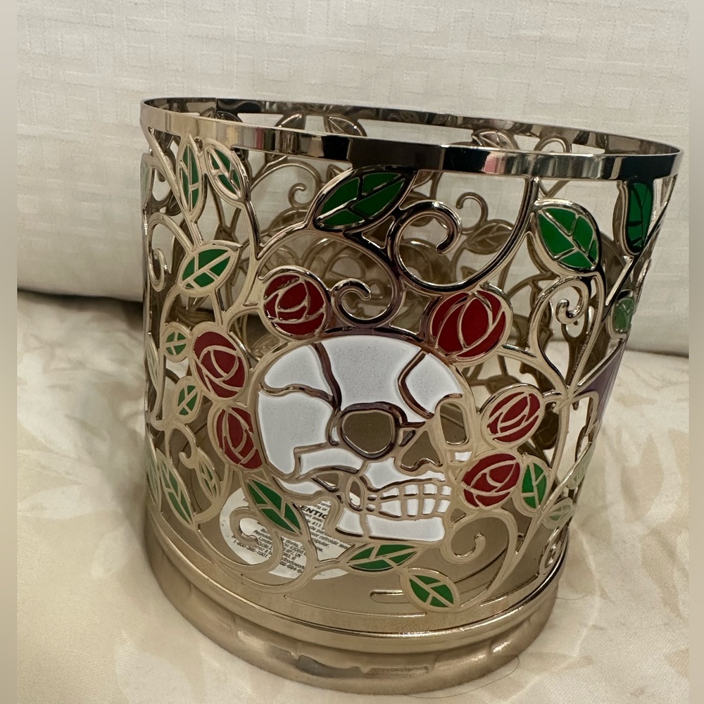 NWT Bath & Body Works 2023 Halloween 3 Wick Candle Holder